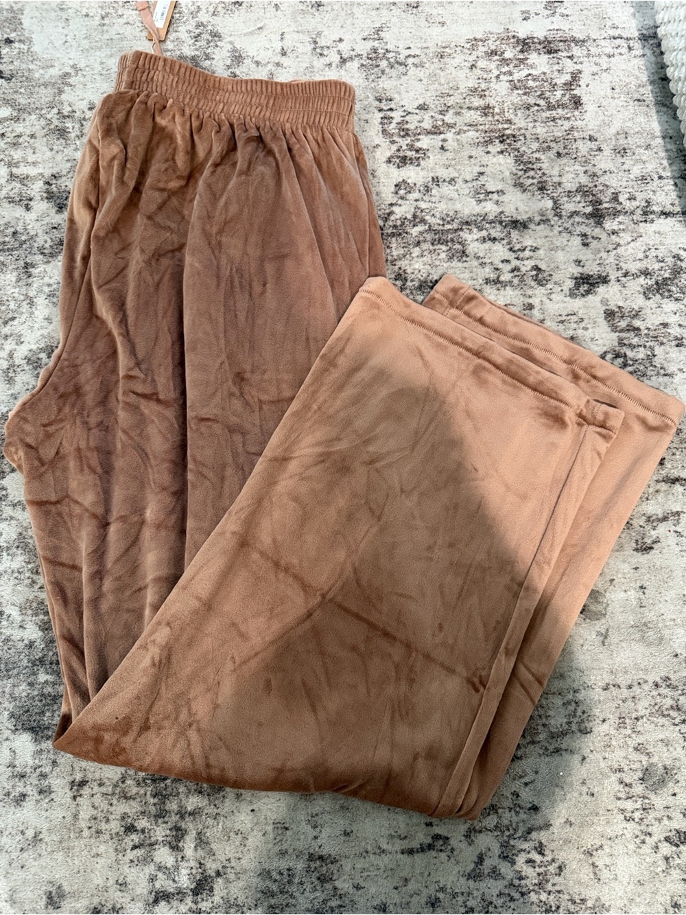 SKIMS Soft Velour Wide-Leg Track Pants in Taupe Brown - Picture 4 of 4